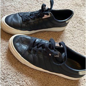 Calvin Klein • Vance Leather Sneaker 7.5